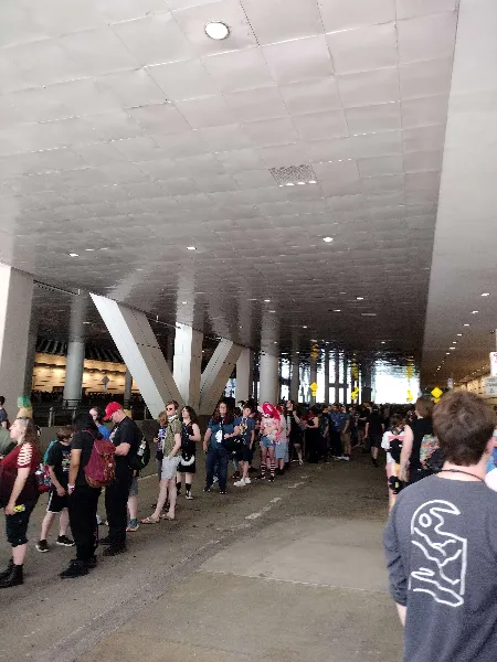 Very long registration line for Anthrocon!